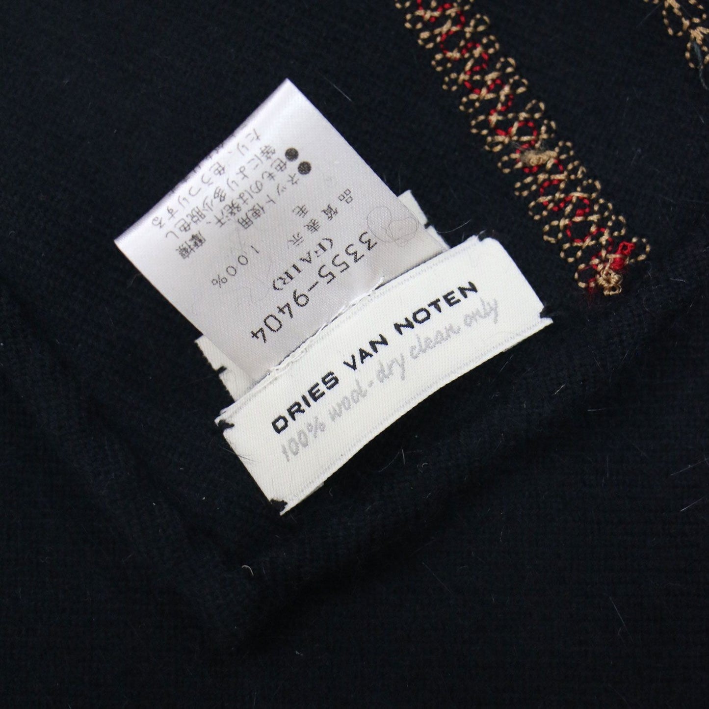 DRIES VAN NOTEN Stole Black/Wool Ethnic Pattern Embroidered Stole/Fringed
