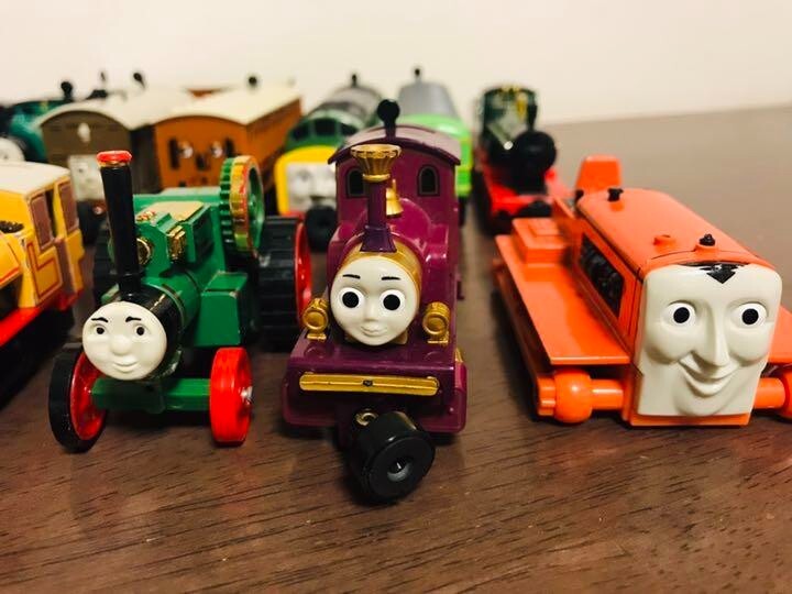Thomas and Friends Diecast Magnet Train Lot 22pcs Rare Discontinued 1990s Set