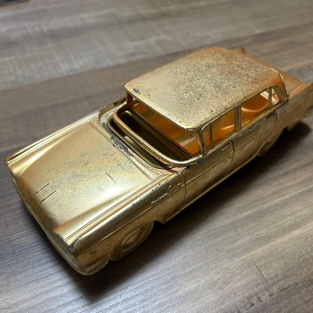 NISSAN CEDRIC Miniature Car Cigarette Case Ornament with Music Box