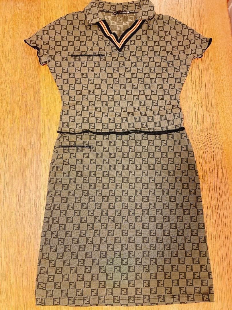 Fendi Set Up Zucca FF Logo Size Tops 44 Skirt 42 Vintage Authentic Used