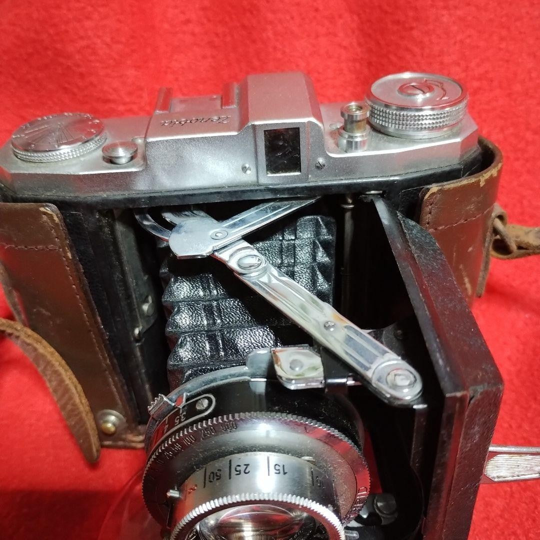 Bellows Camera Film Camera Manufactured around 1951 Display Antique